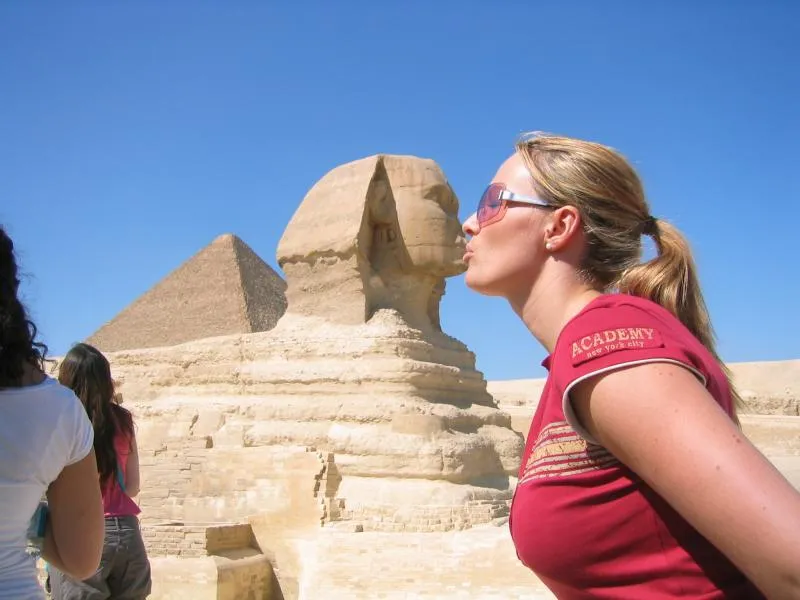 beautifulladykissessphinx.webp
